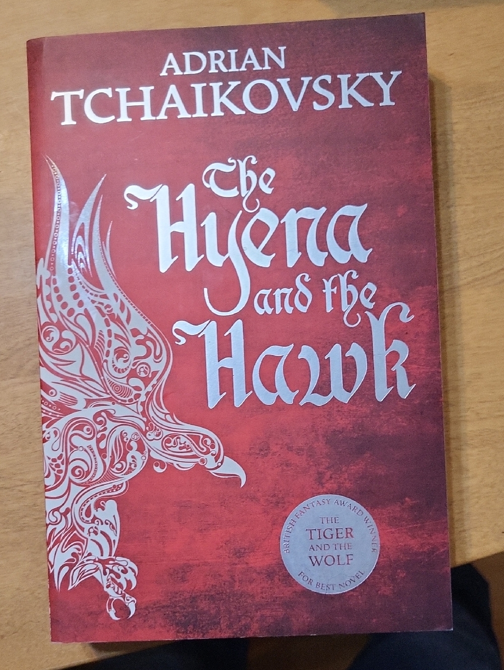 Adrian Tchaikovsky - The Hyena and the Hawk Paperback